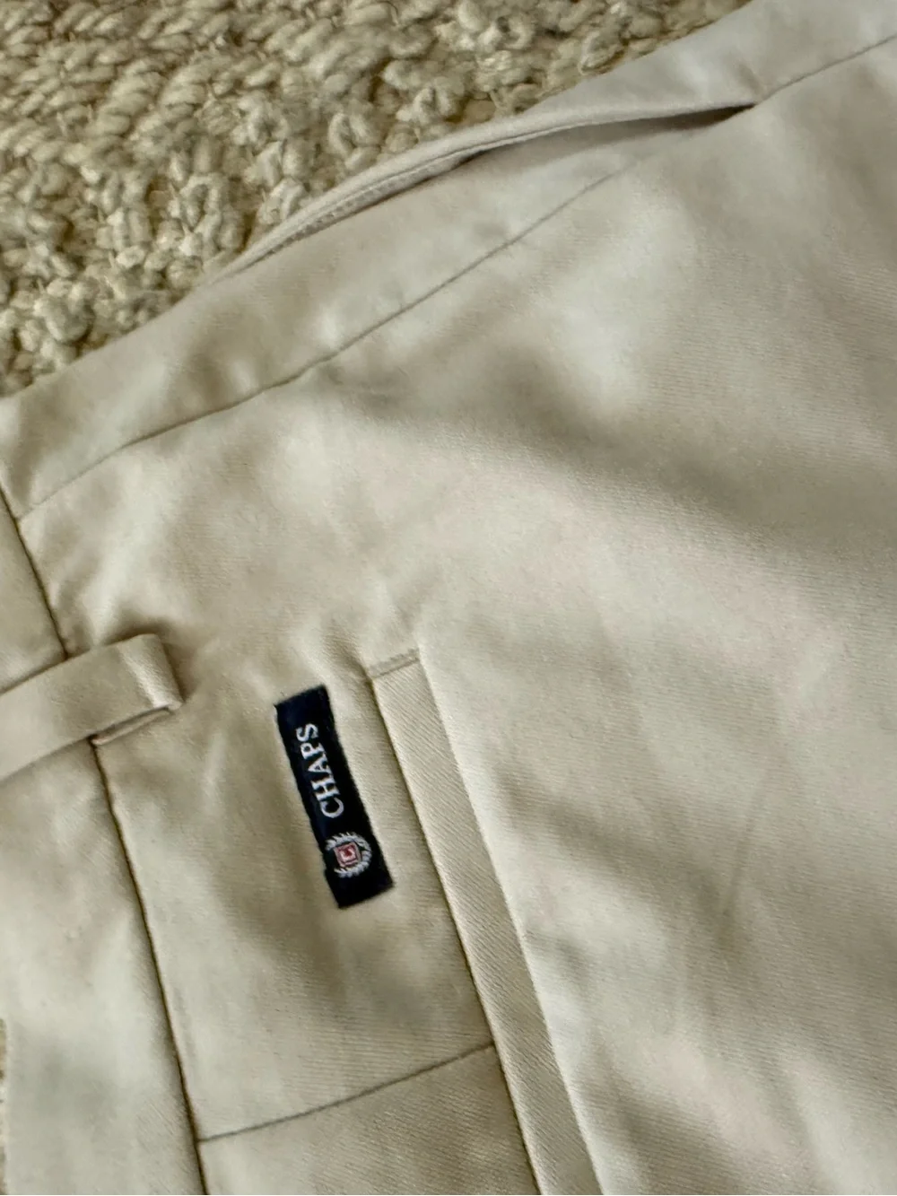 Chaps Men's Flat Front Shorts in Light Tan 42” waist pockets 10 inch inseam